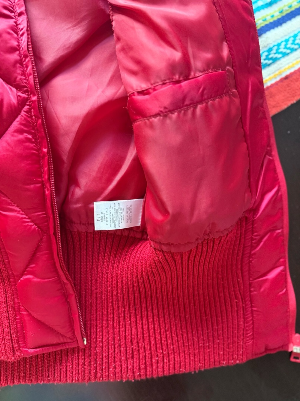 GUESS Red Puffer Vest - Picture 5 of 5